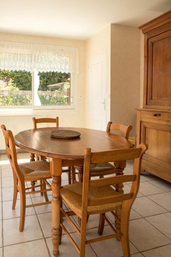 Une Belle Maison Dans Un Havre De Paix Montamisé Extérieur photo